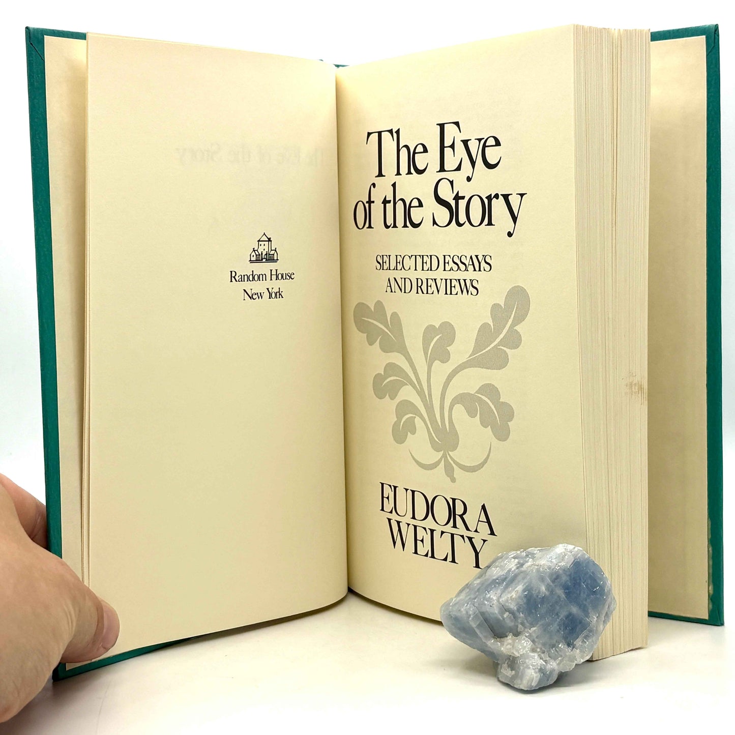 WELTY, Eudora “The Eye of the Story” [Random House, 1978] Signed 1st Printing