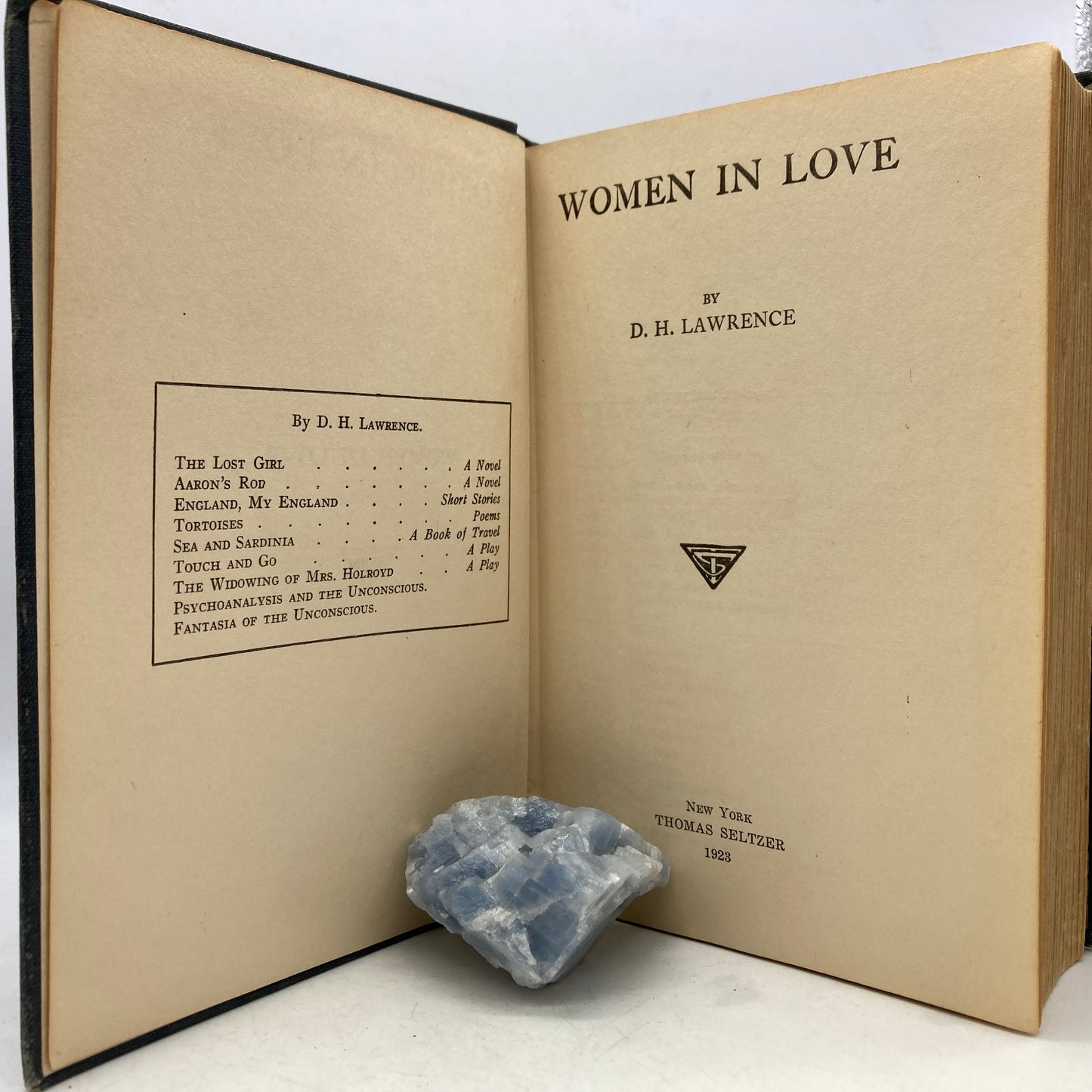 LAWRENCE, D.H. "Women in Love" [Thomas Seltzer, 1923] 1st Edition/5th Print