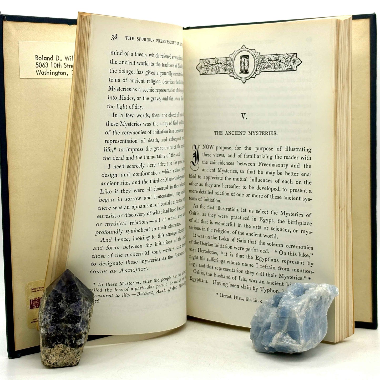 MACKEY, Albert G. "The Symbolism of Freemasonry" [Charles T. Powner Co., 1975]