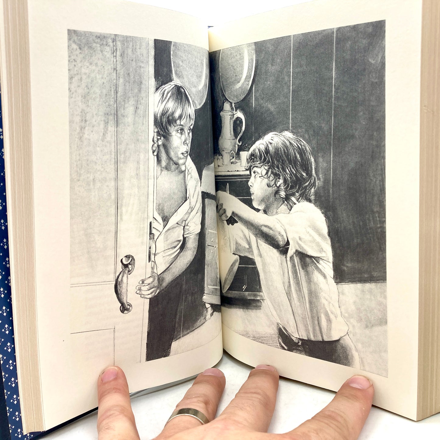 BRONTE, Emily "Wuthering Heights" [Franklin Library, 1979] Illustrated Alan Reingold