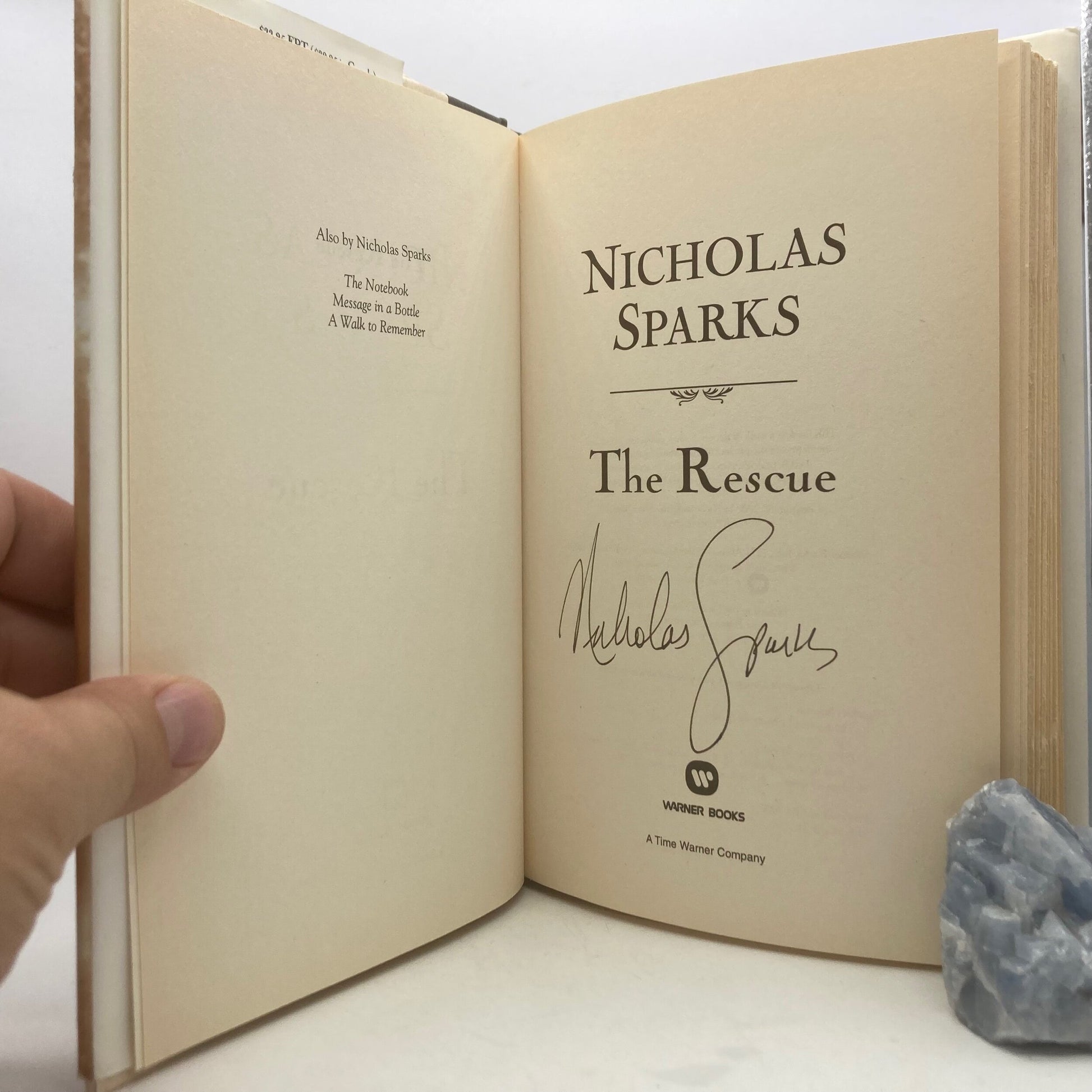 SPARKS, Nicholas "The Rescue" [Warner Books, 2000] 1st Edition (Signed) - Buzz Bookstore
