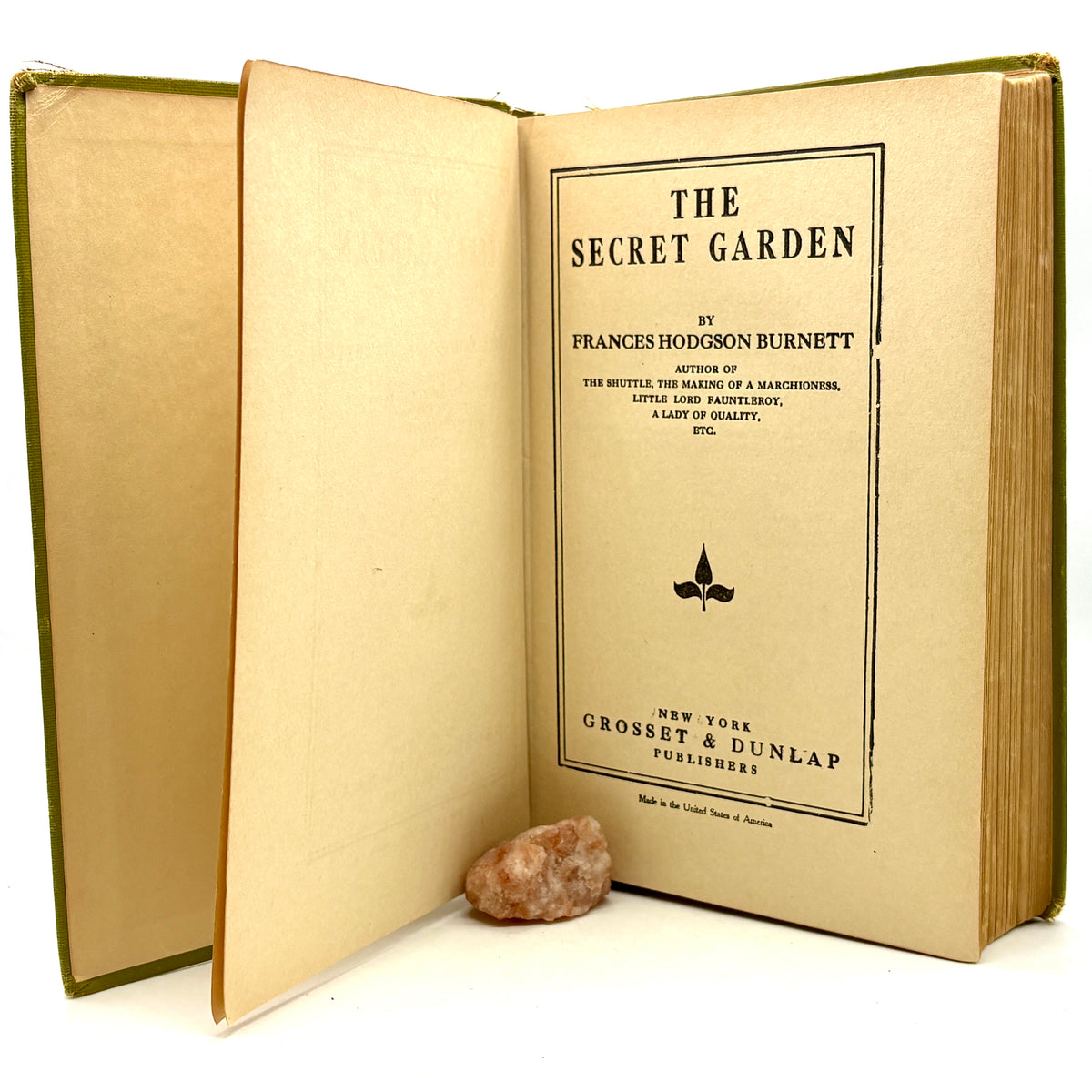 Burnett, Frances Hodgson “The Secret Garden” [Grosset & Dunlap, c.1920s]