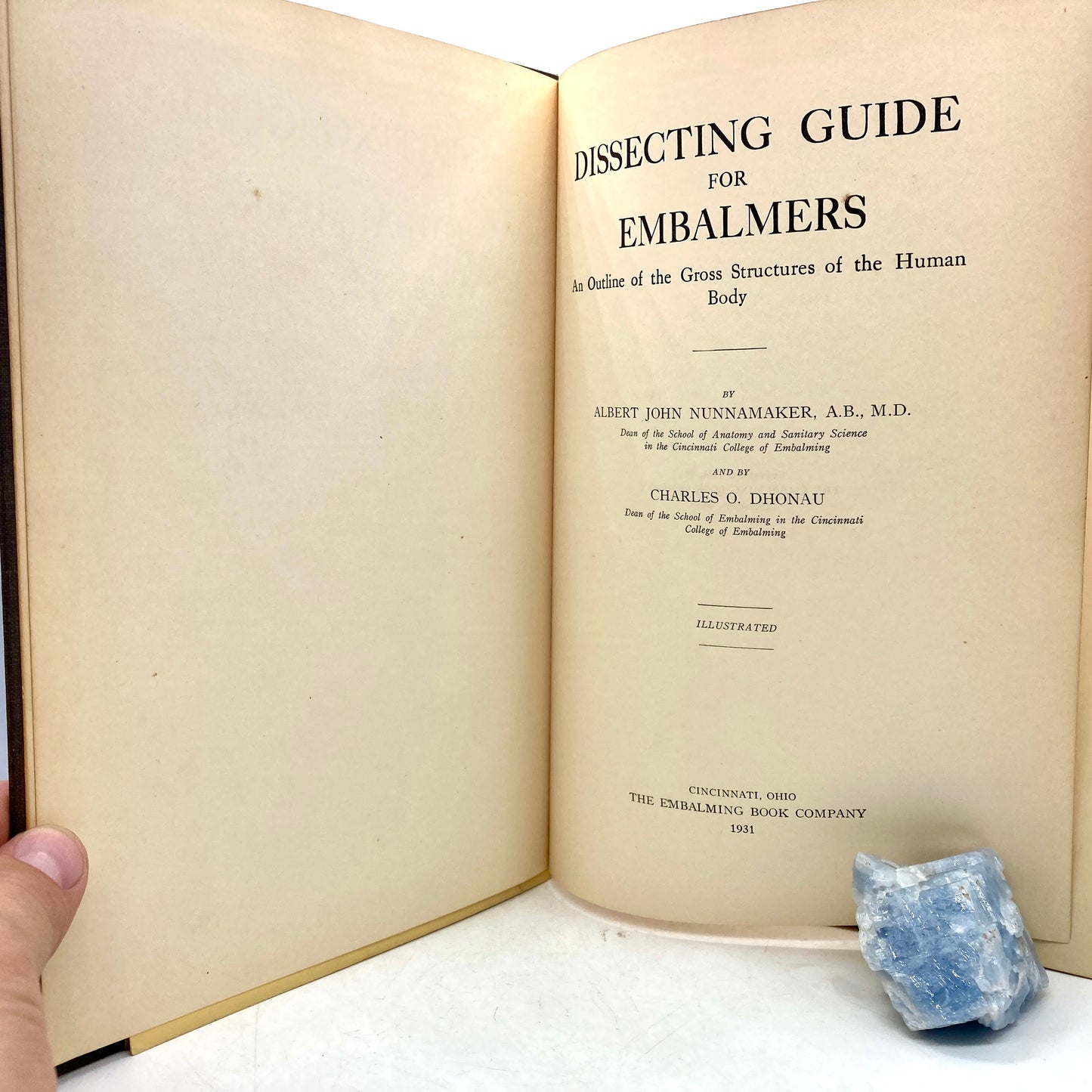 DHONAU, Charles O. "Dissecting Guide for Embalmers" [The Embalming Book Co, 1931]