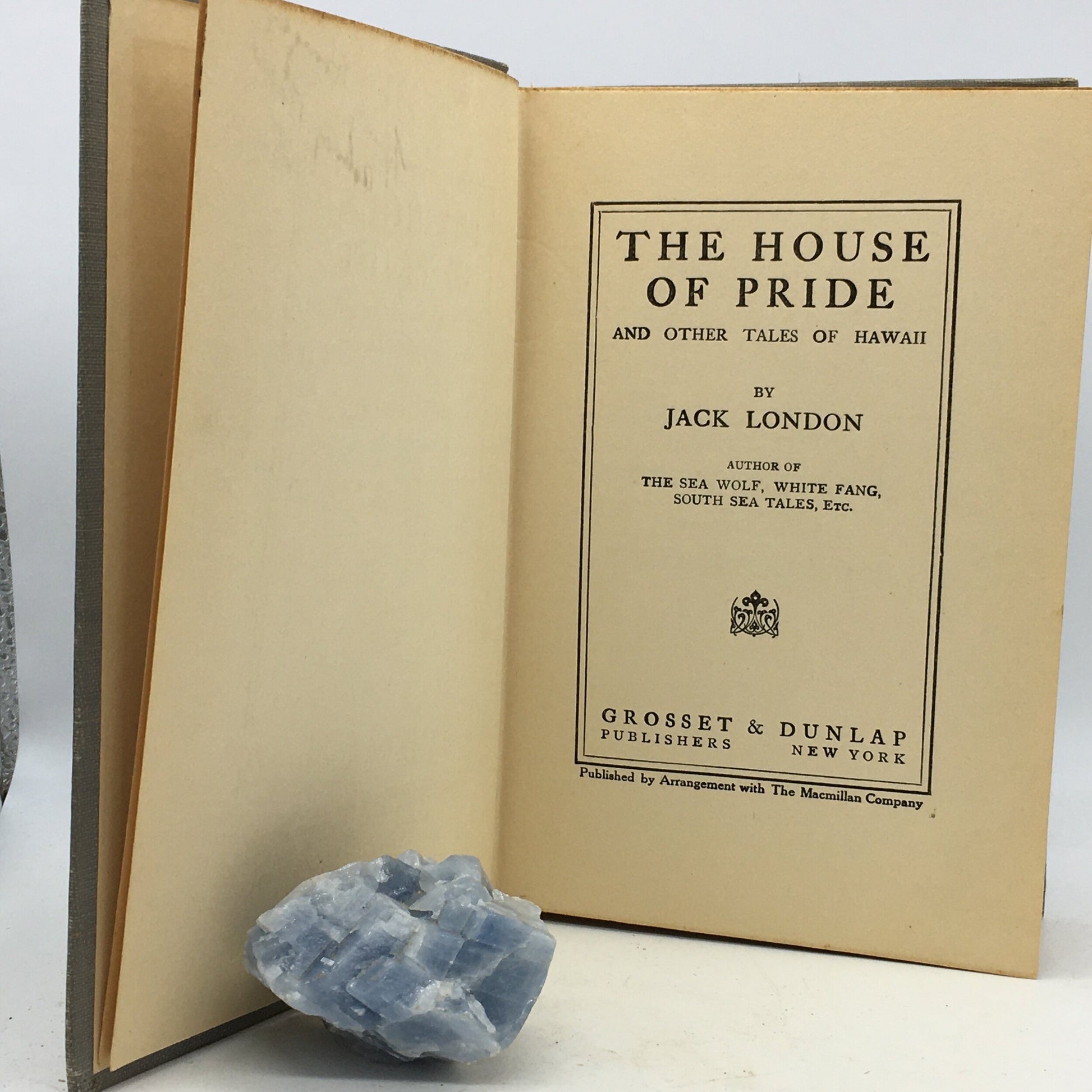 LONDON, Jack "The House of Pride" [Grosset & Dunlap, 1914] Grey - Buzz Bookstore