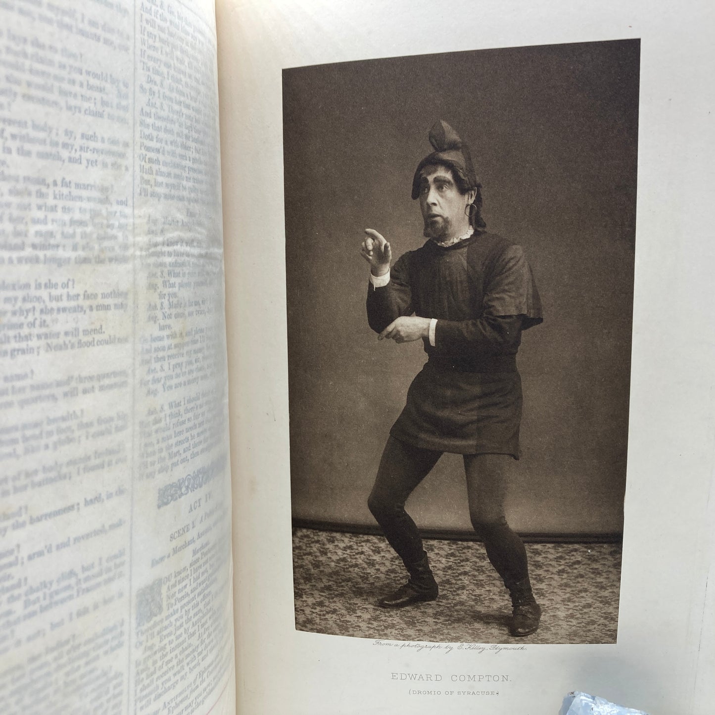 SHAKESPEARE, William "The Plays of William Shakespeare" [J.S. Virtue & Co, n.d./c1880s]