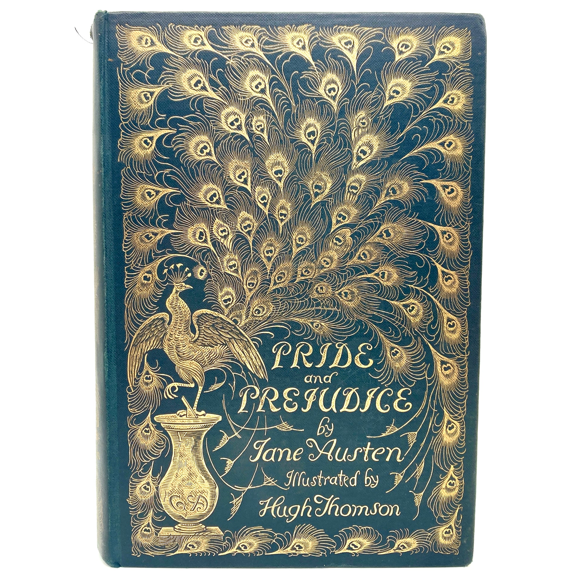 Book cover of 'Pride and Prejudice' by Jane Austen with peacock feather design.