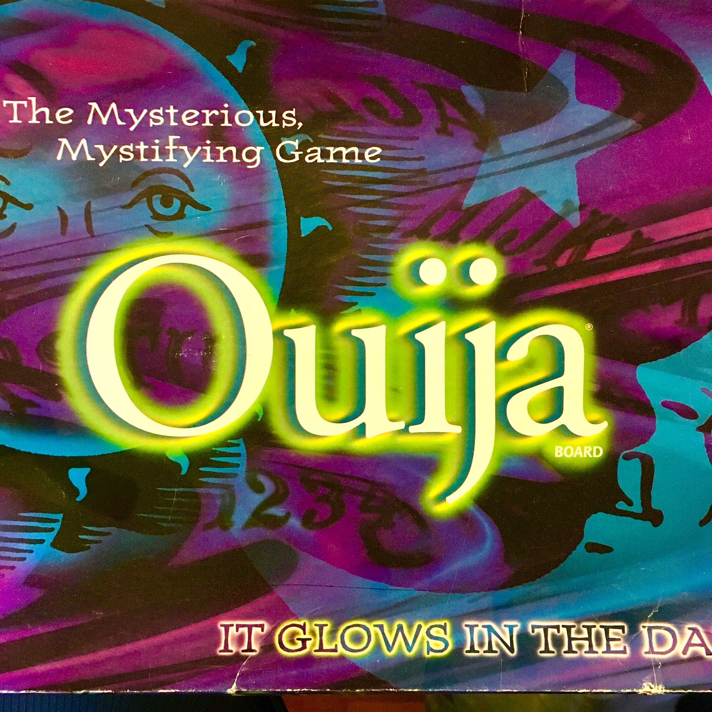 Glow-In-The-Dark Ouija Board [Parker Brothers, 1998] - Buzz Bookstore