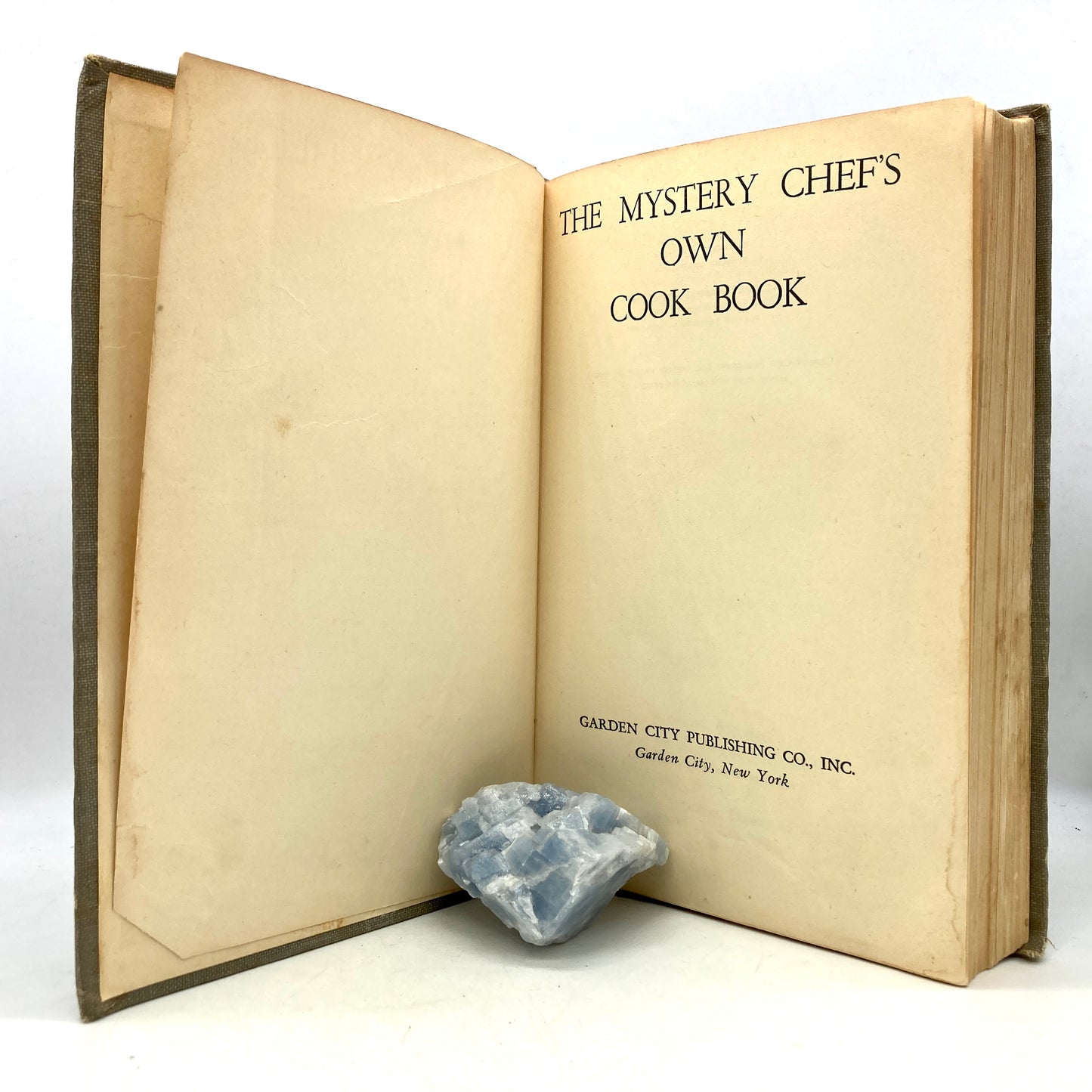 "The Mystery Chef's Own Cook Book" [Garden City Publishing, 1945] - Buzz Bookstore