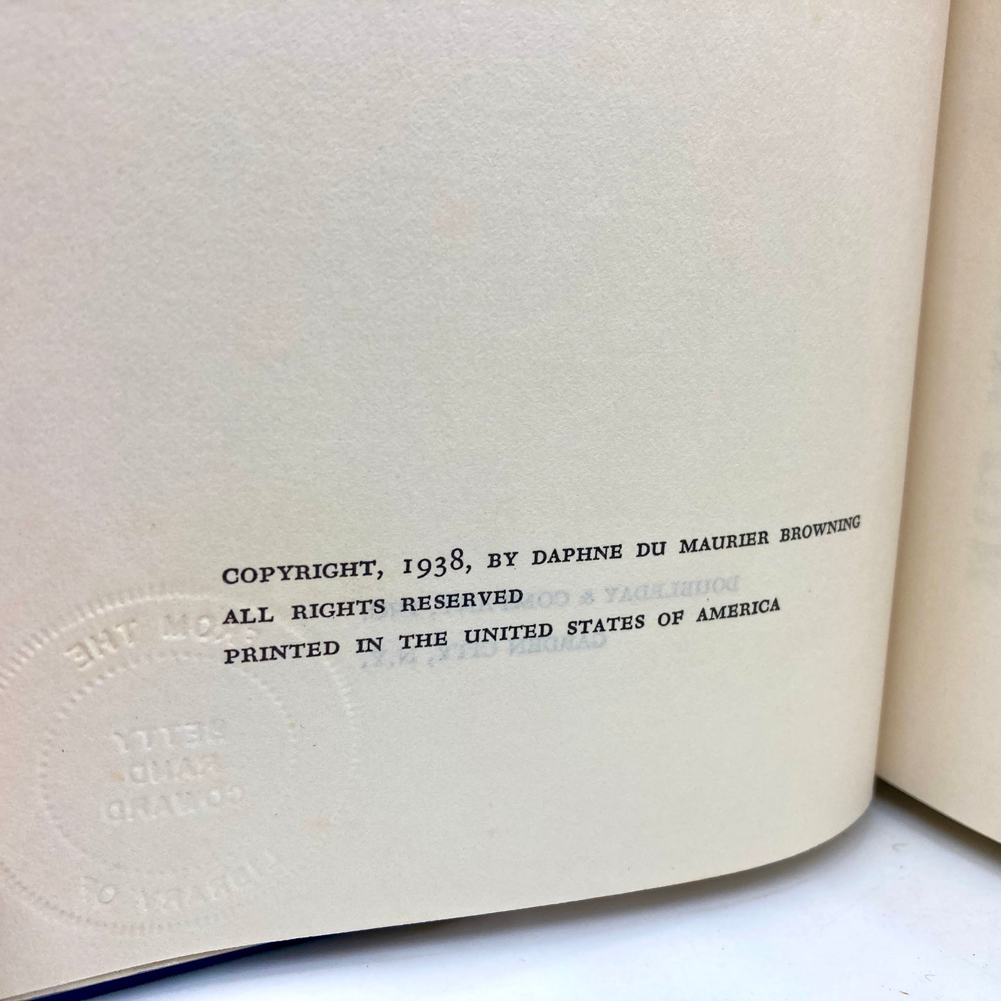 DU MAURIER, Daphne "Rebecca" [Doubleday, 1984] - Buzz Bookstore